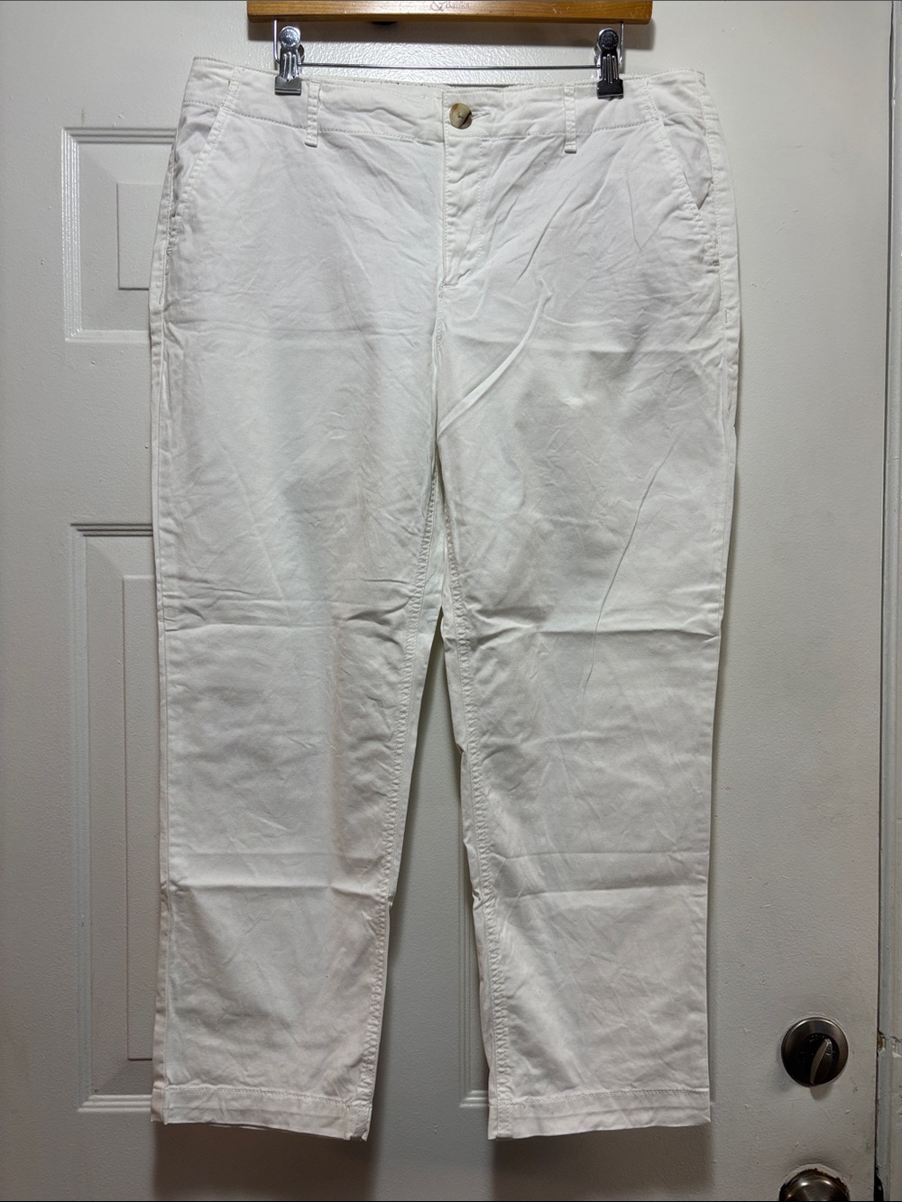 LOFT White Cropped Ankle Pants